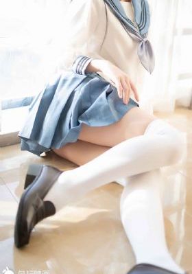 《女教师》
