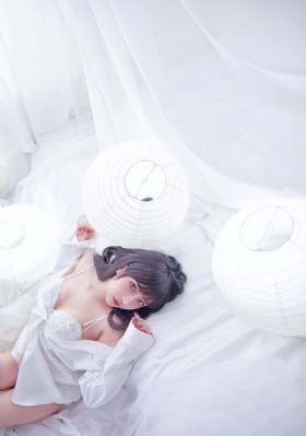 美丽的小蜜蜂4娃娃脸